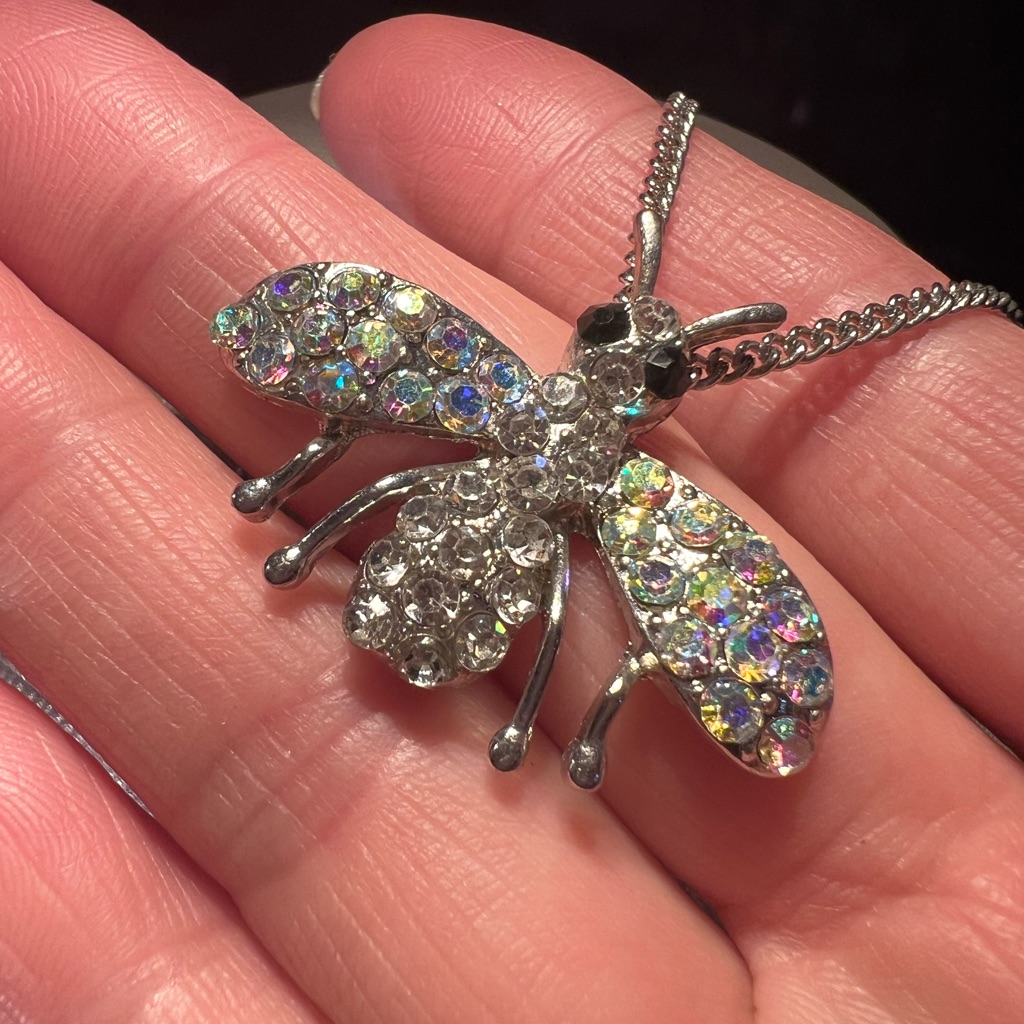 Unique Bargains Silvertone Crystal Bee Necklace Unique Bargains Silvertone Crystal Bee Necklace